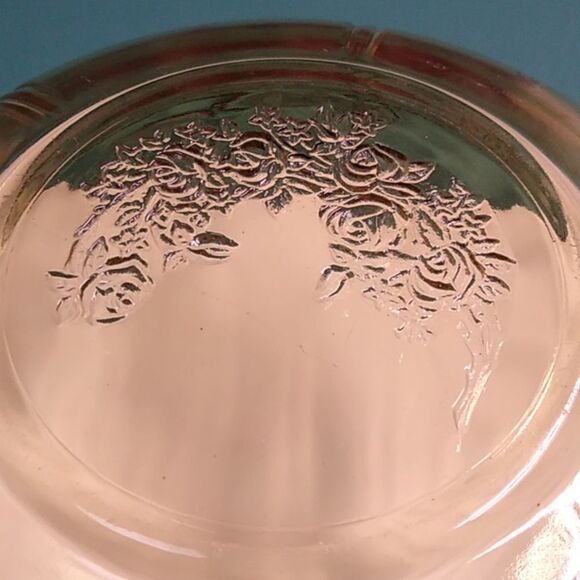 Vintage Depression Glass Gold color "Sharon" Cabbage Rose pattern Servin… - Picture 6 of 7